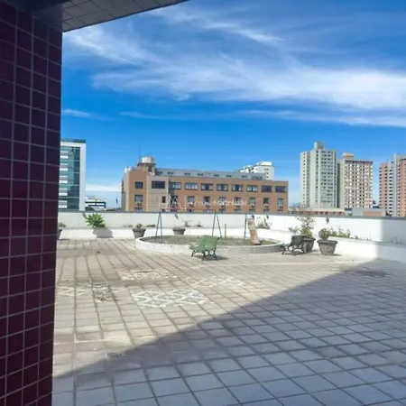 Cozy And Central Apartment Curitiba Exterior photo